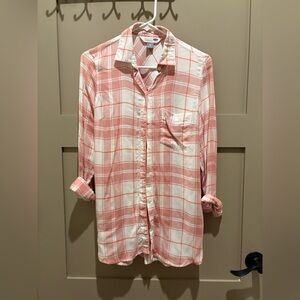 Old Navy Pink and White Plaid Shirt